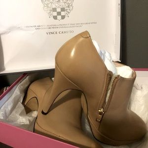 Never worn Vince Camuto booties